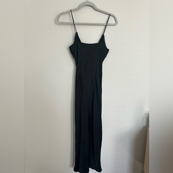 Rumored Brooklyn Baby Midi Dress - Picture 5 of 7